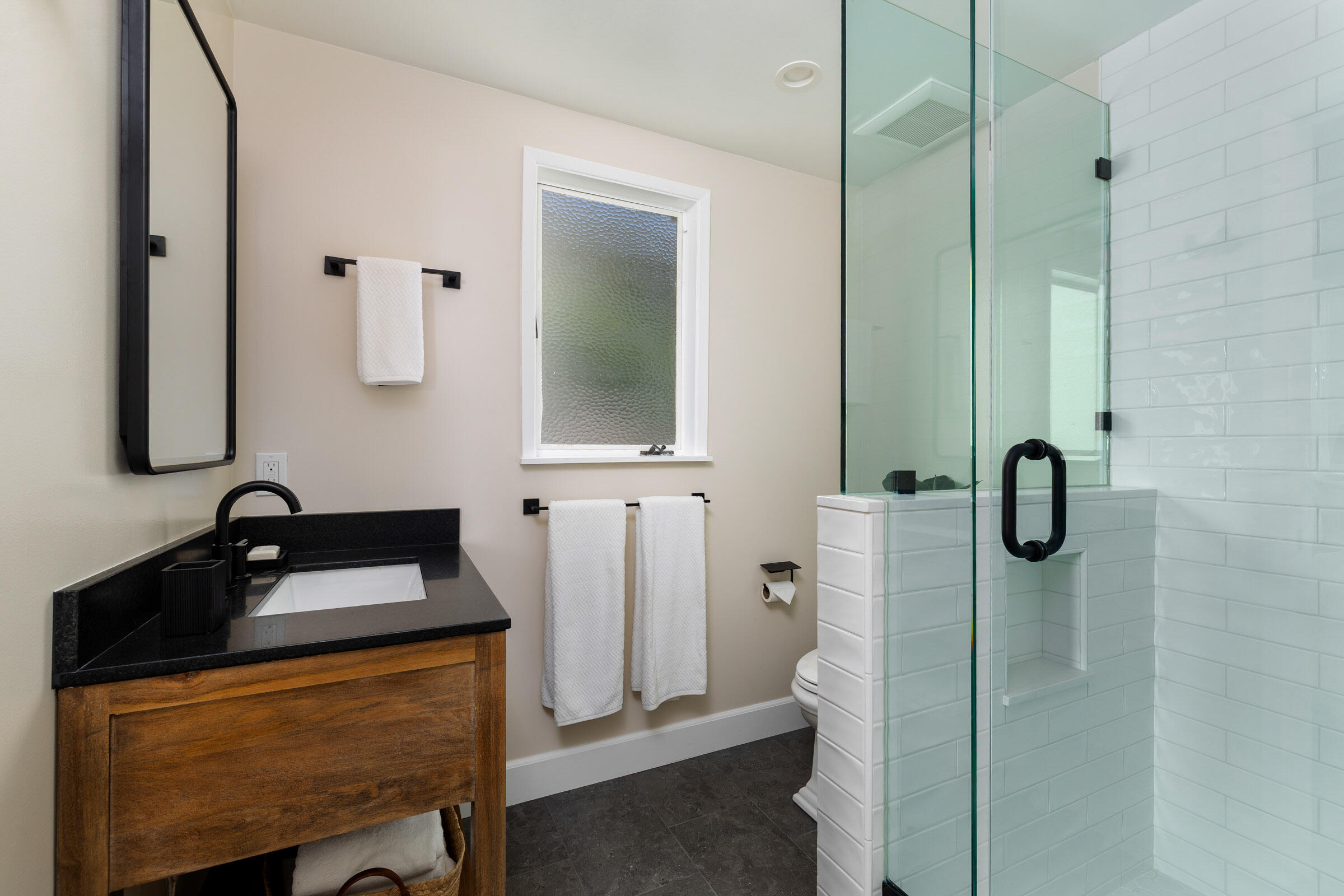 98 Loma Media Road Santa Barbara, CA 93103 - Photo 18 of 23 98_Loma_Media-20
