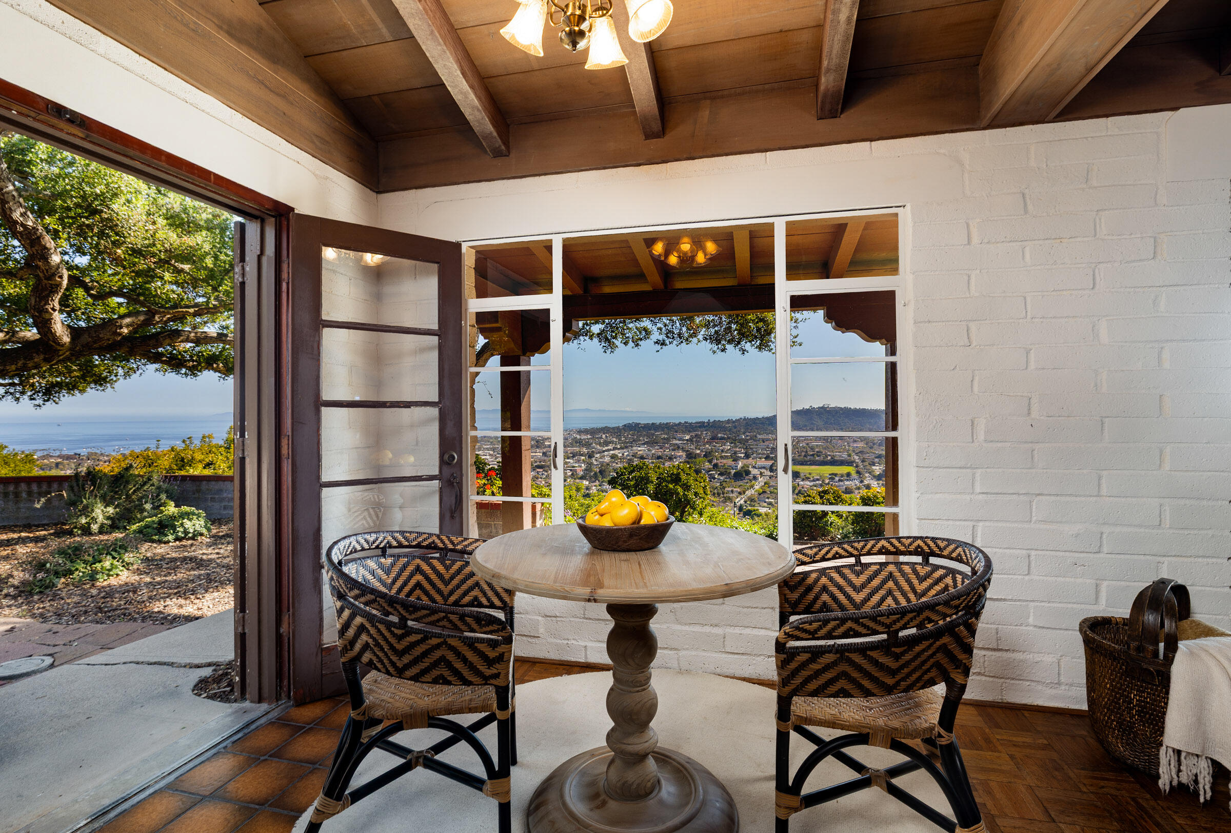 98 Loma Media Road Santa Barbara, CA 93103 - Photo 10 of 23 98_Loma_Media-10