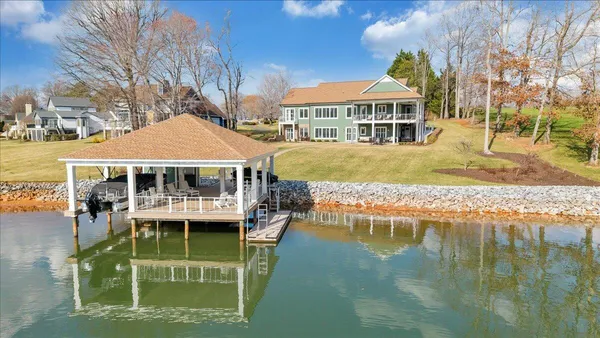 $3,599,000 | 65 Birdie Lane, Penhook, VA 24137