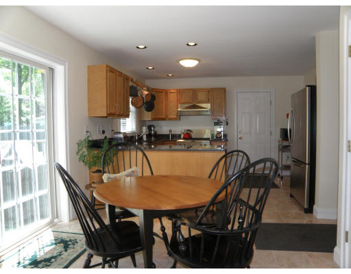 47 Edgar Road Scituate, MA 02066 - Photo 5 of 13 Gallery Image 5