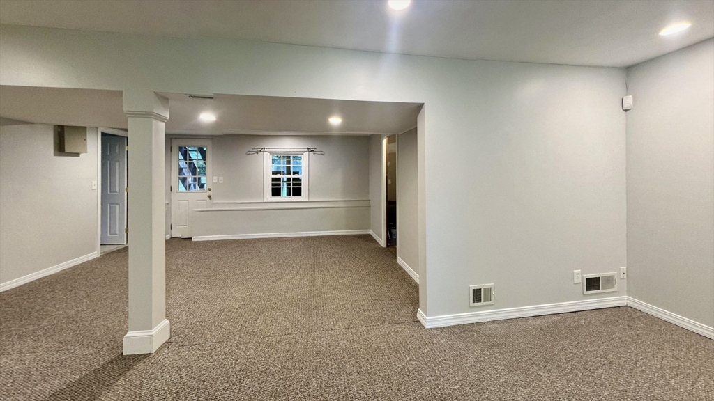 9 Brooks Road, Unit 9 Sudbury, MA 01776 - Photo 22 of 28