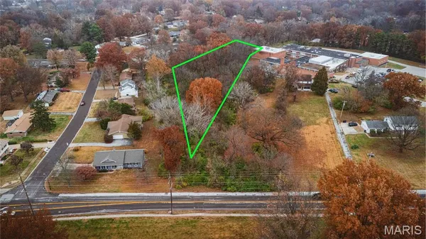 $15,000 | 12135 Mignon Drive, Florissant, MO 63033