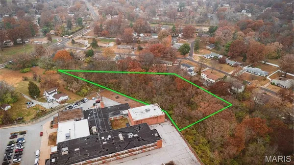 $15,000 | 12135 Mignon Drive, Florissant, MO 63033