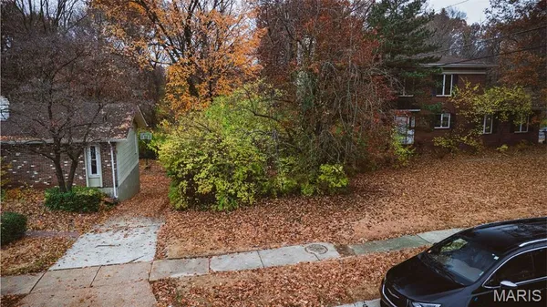 $15,000 | 12135 Mignon Drive, Florissant, MO 63033