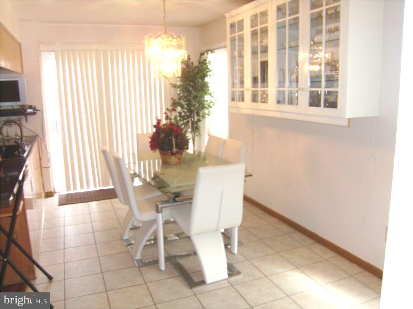 2739 Willits Road Philadelphia, PA 19114 - Photo 8 of 18 Dining Room
