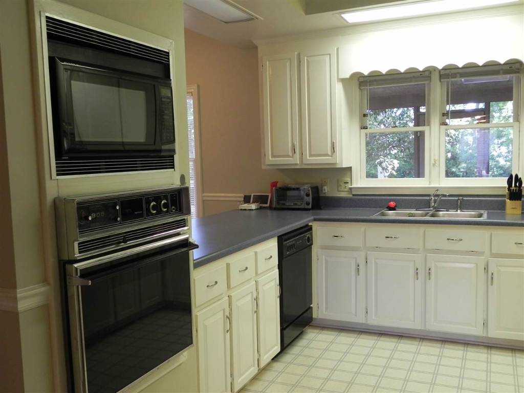 207 Lancaster Drive Anderson, SC 29621 - Photo 13 of 35 Gallery Image 13