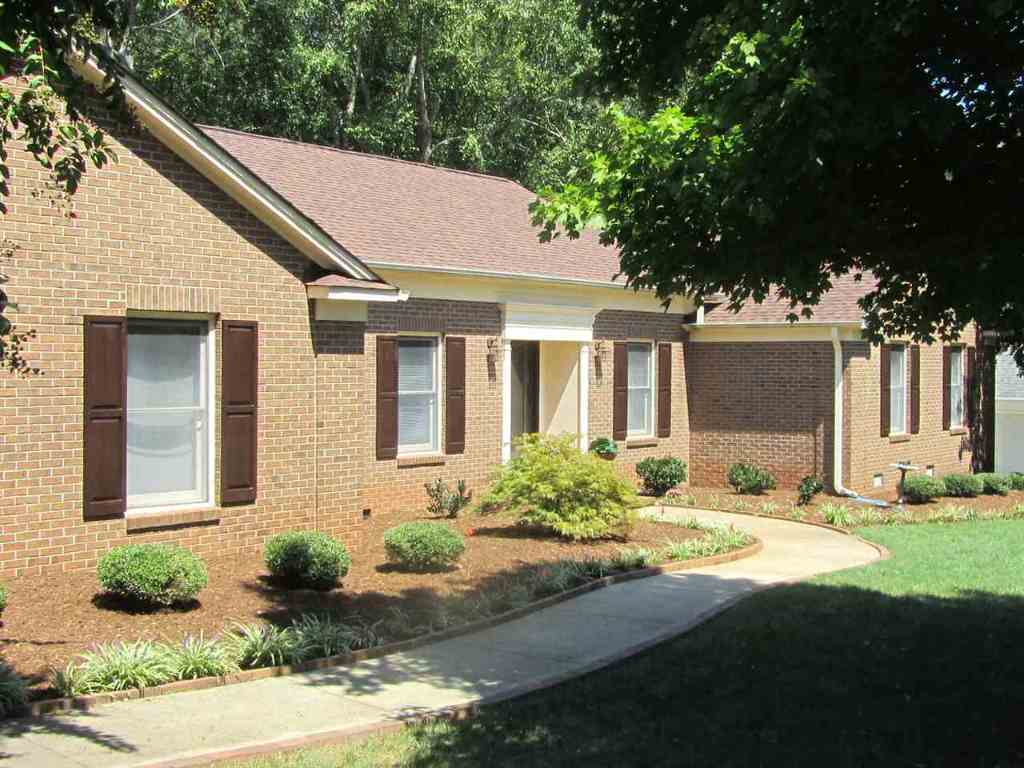 207 Lancaster Drive Anderson, SC 29621 - Photo 31 of 35 Gallery Image 31