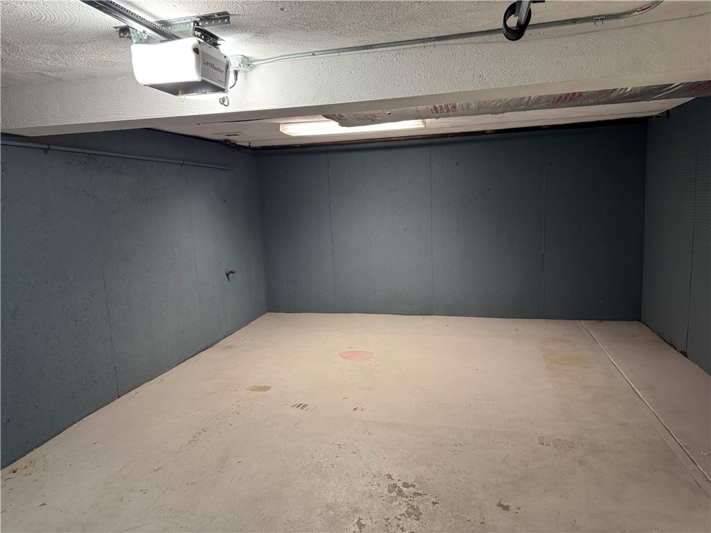 165 Hilton Road Warwick, RI 02889 - Photo 28 of 34 Garage