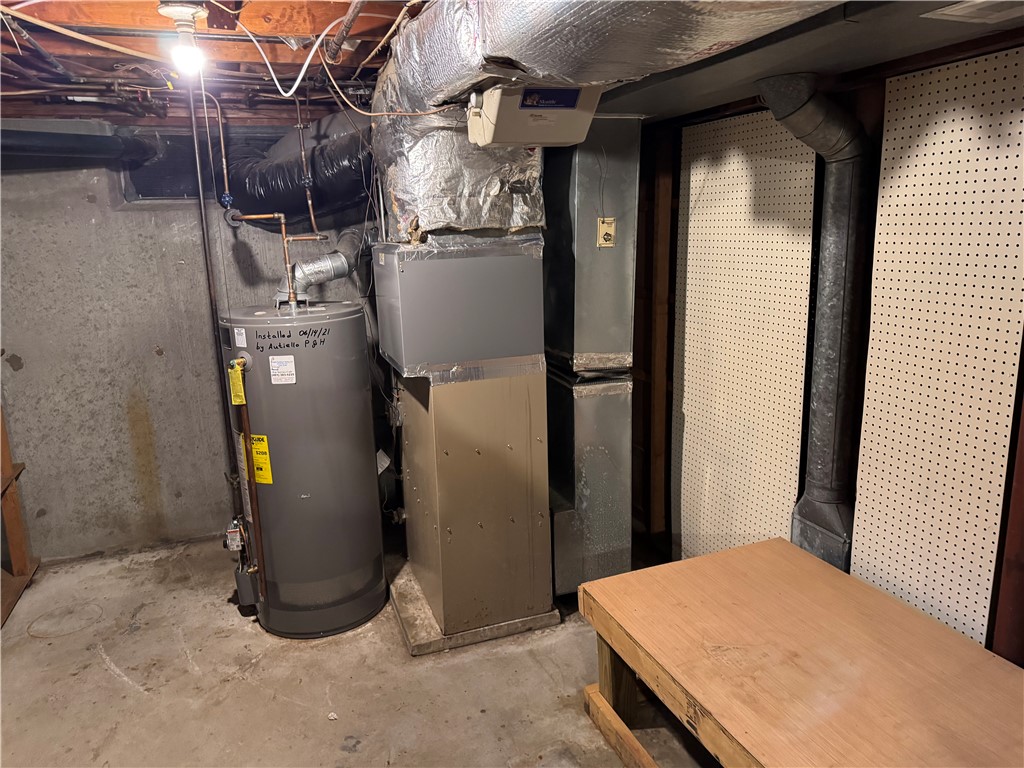 165 Hilton Road Warwick, RI 02889 - Photo 29 of 34 Utility Room