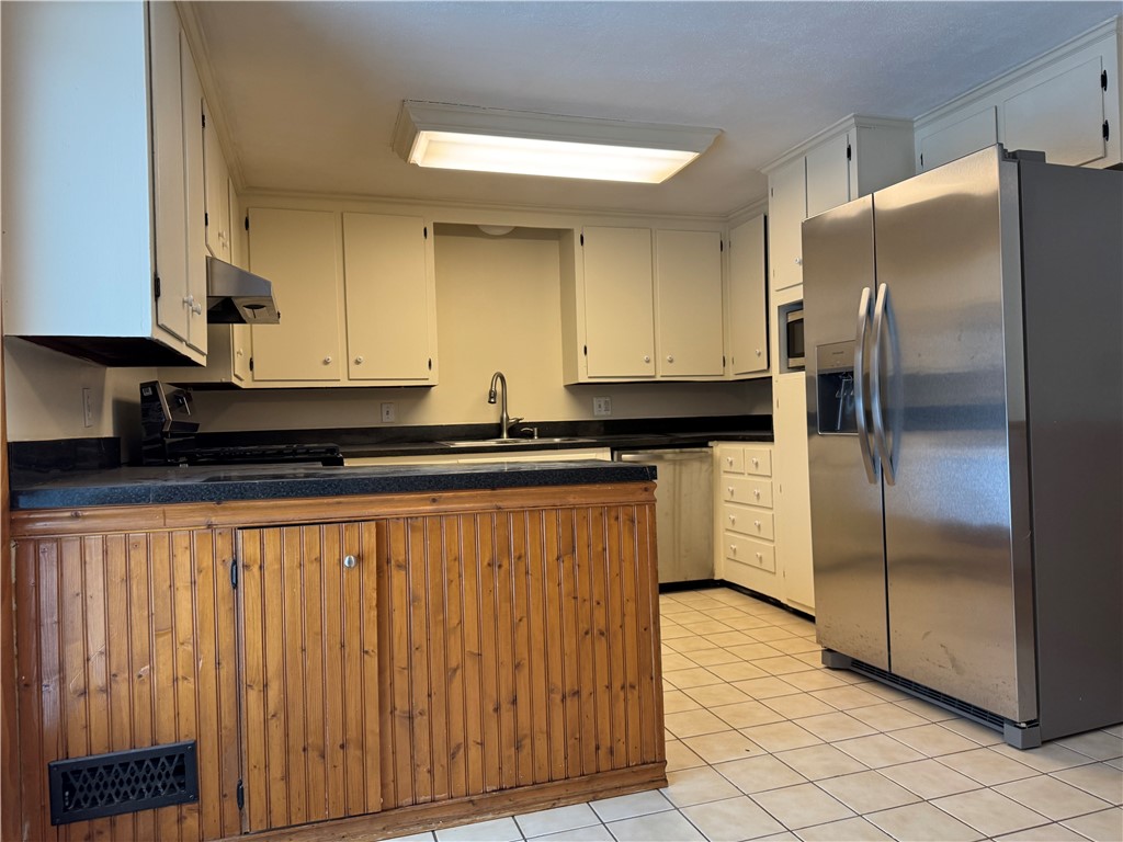 165 Hilton Road Warwick, RI 02889 - Photo 3 of 34 Kitchen
