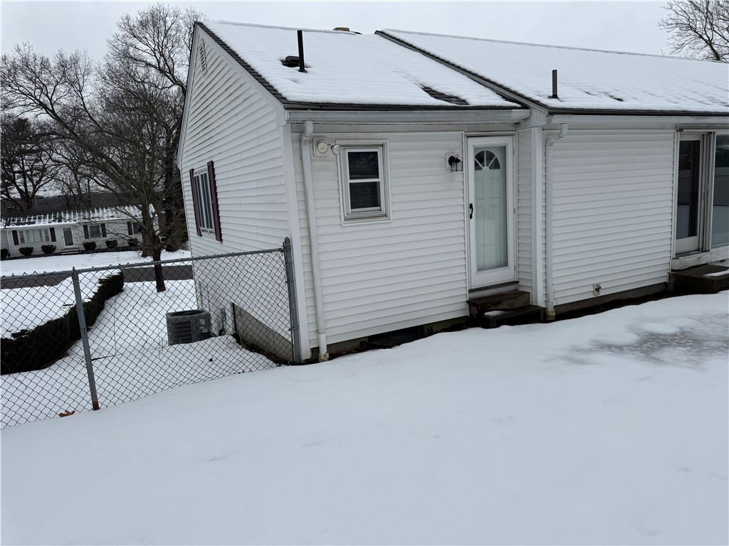 165 Hilton Road Warwick, RI 02889 - Photo 32 of 34 Private Rear Entrance