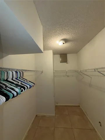 $3,000 | 8712 Northwest 108th Lane, Unit 8712, Hialeah Gardens, FL 33018