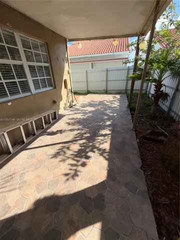 $3,000 | 8712 Northwest 108th Lane, Unit 8712, Hialeah Gardens, FL 33018