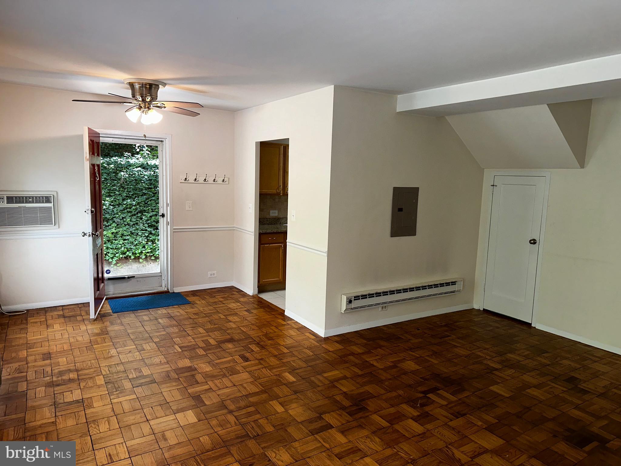 1718 Preston Road Alexandria, VA 22302 - Photo 11 of 19 Gallery Image 11
