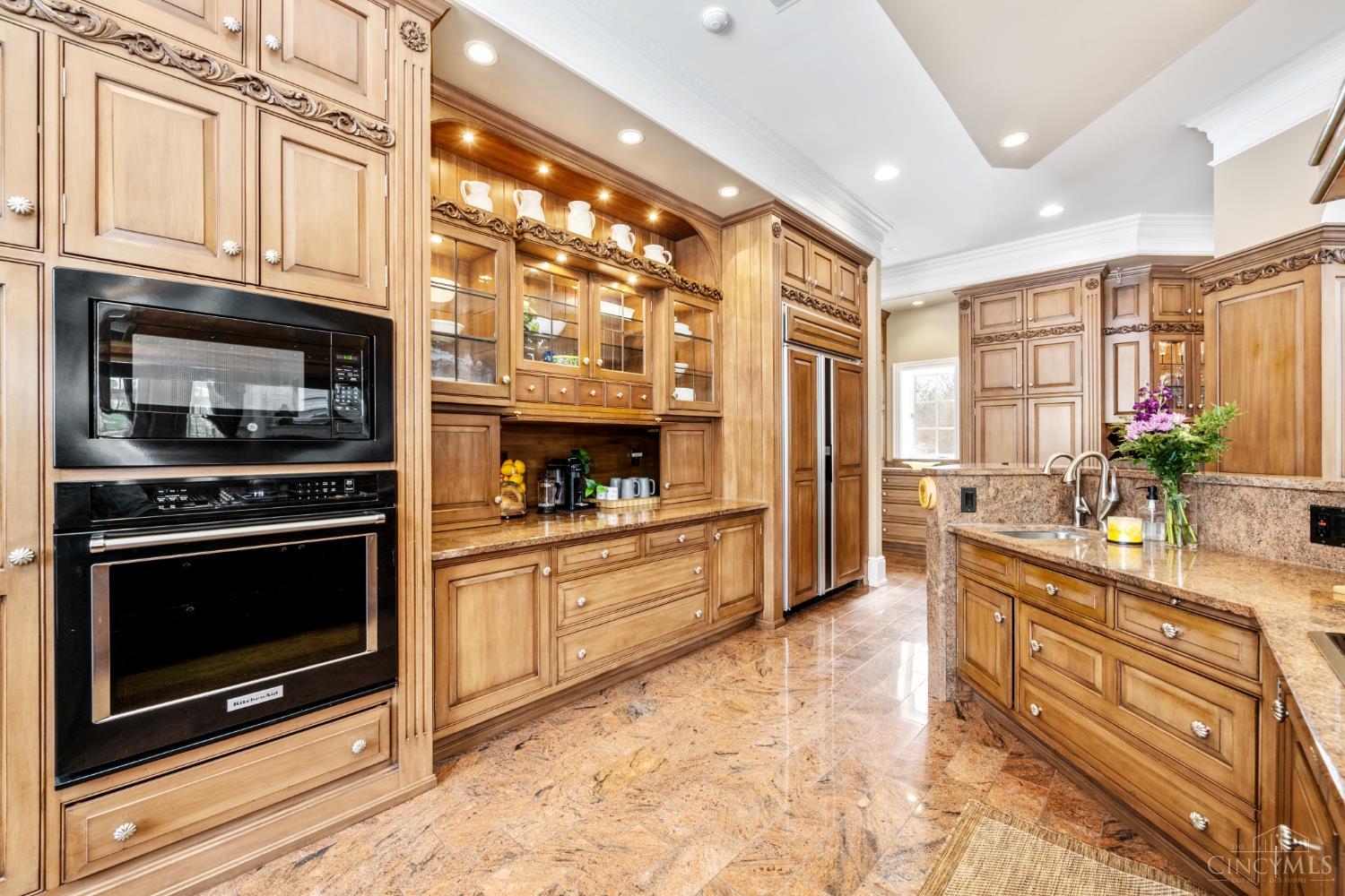 8500 Kugler Mill Road Cincinnati, OH 45243 - Photo 14 of 98 Gallery Image 14