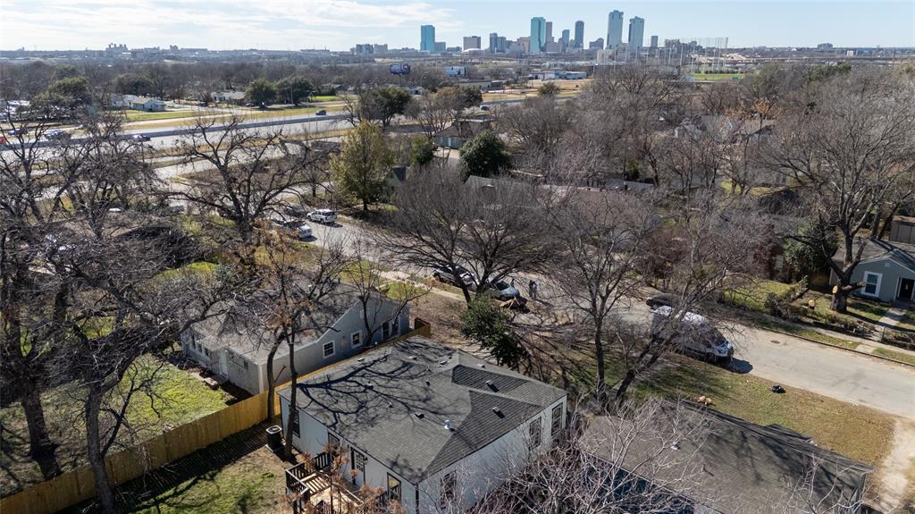 312 North Retta Street Fort Worth, TX 76111 - Photo 28 of 30 a view of a city