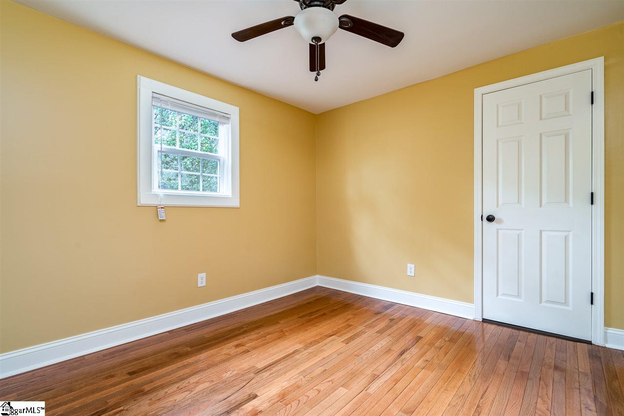 117 Miller Road Taylors, SC 29687 - Photo 11 of 25