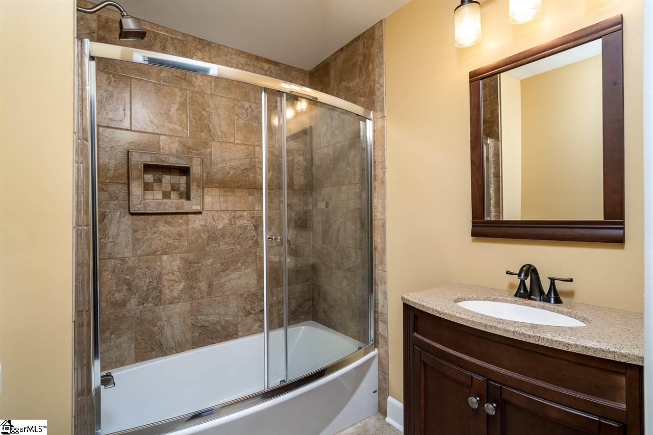 117 Miller Road Taylors, SC 29687 - Photo 13 of 25