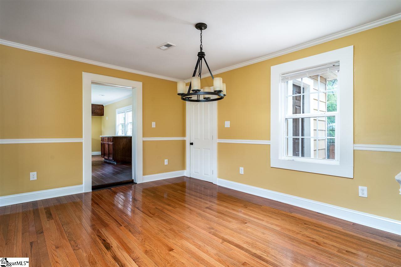 117 Miller Road Taylors, SC 29687 - Photo 4 of 25