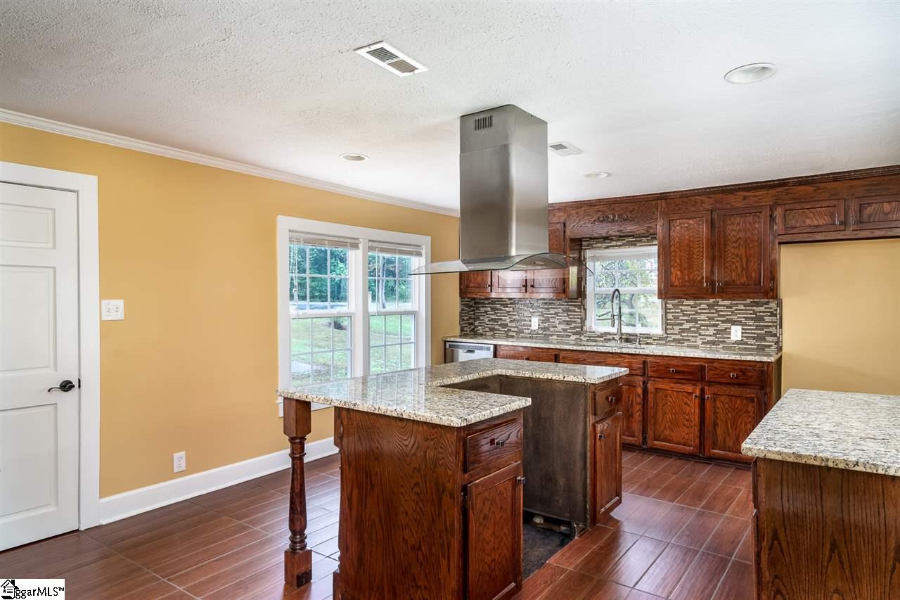 117 Miller Road Taylors, SC 29687 - Photo 7 of 25
