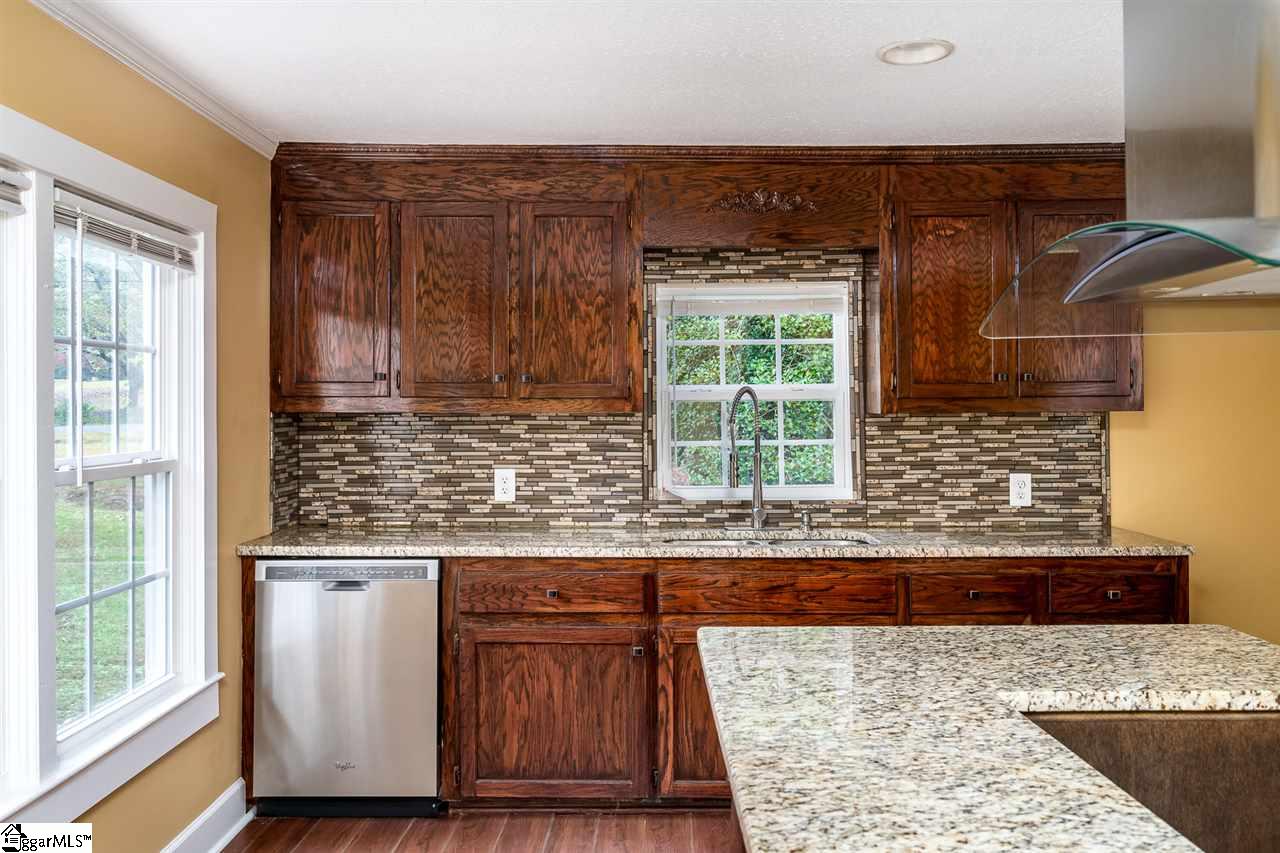 117 Miller Road Taylors, SC 29687 - Photo 8 of 25
