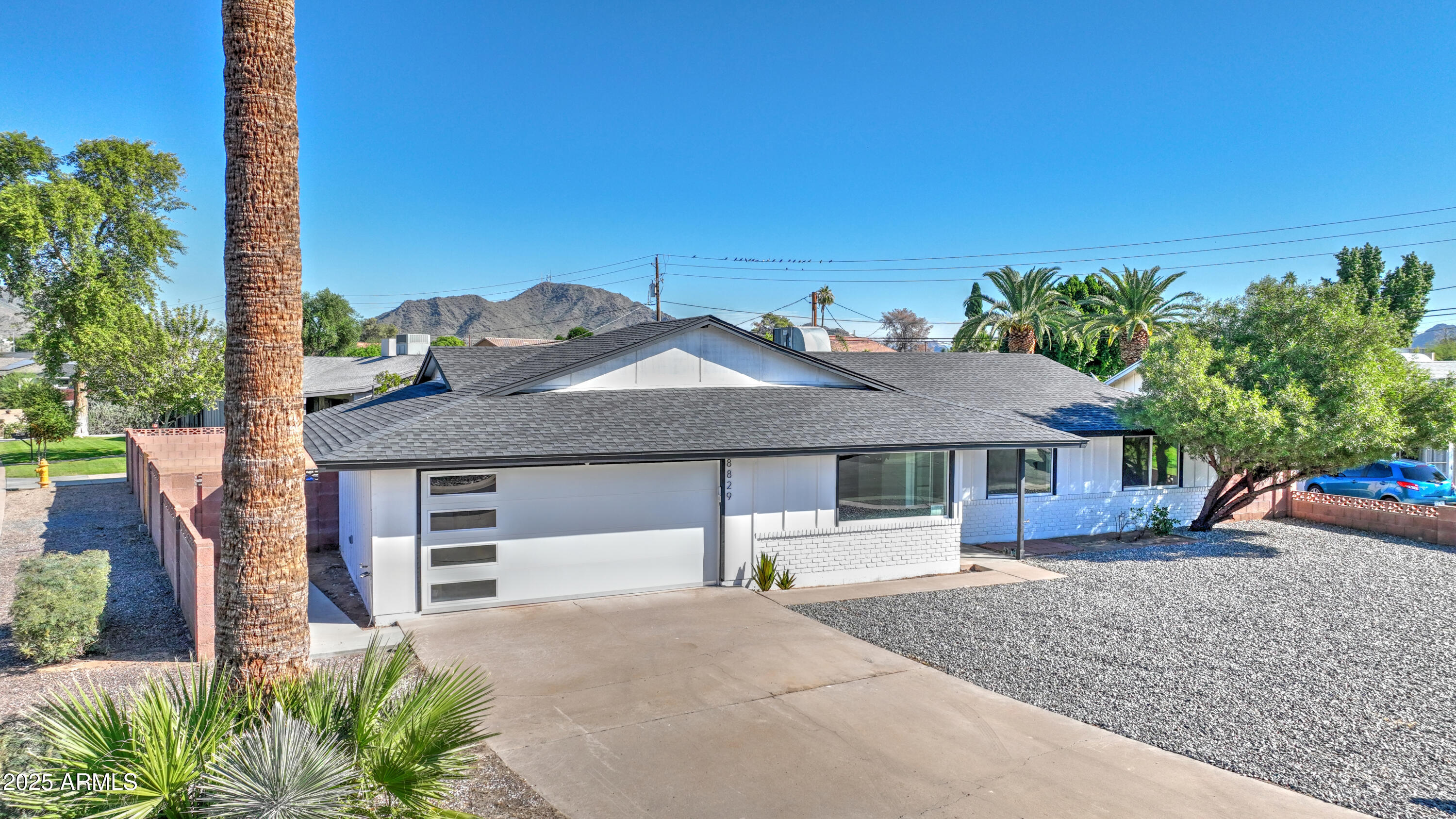 8829 North 17th Avenue Phoenix, AZ 85021 - Photo 1 of 38 1