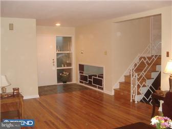 432 Foster Drive Springfield, PA 19064 - Photo 3 of 8 Gallery Image 3