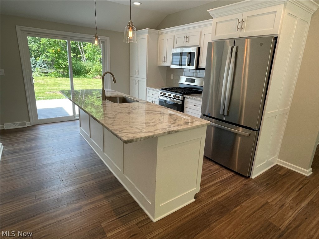 113 Fairview Road Chagrin Falls, OH 44022 - Photo 7 of 29