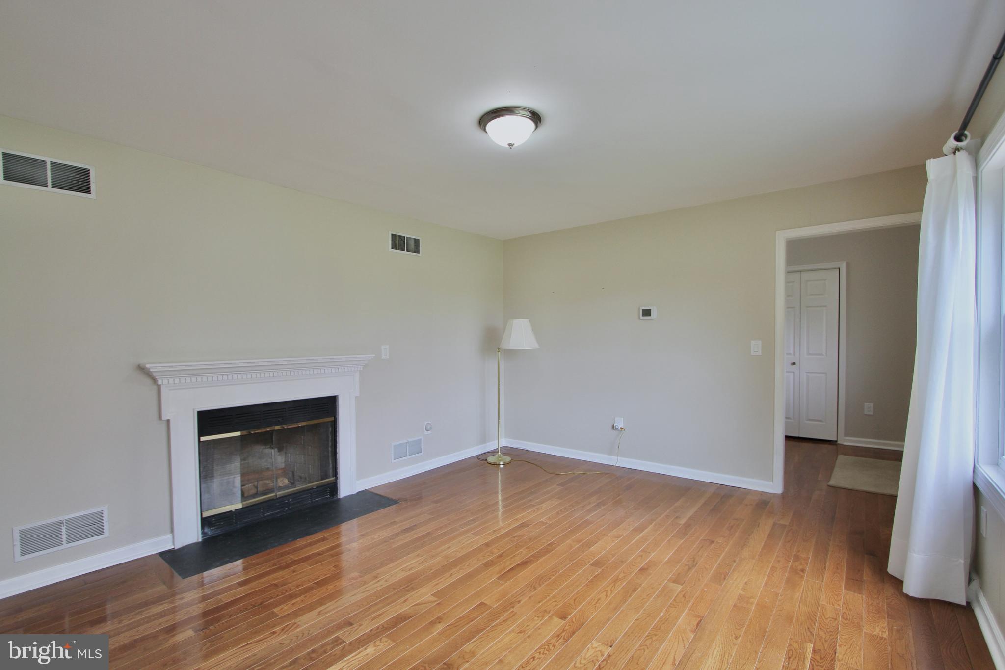 14 Concord Road Dover, DE 19904 - Photo 8 of 50 Living Room