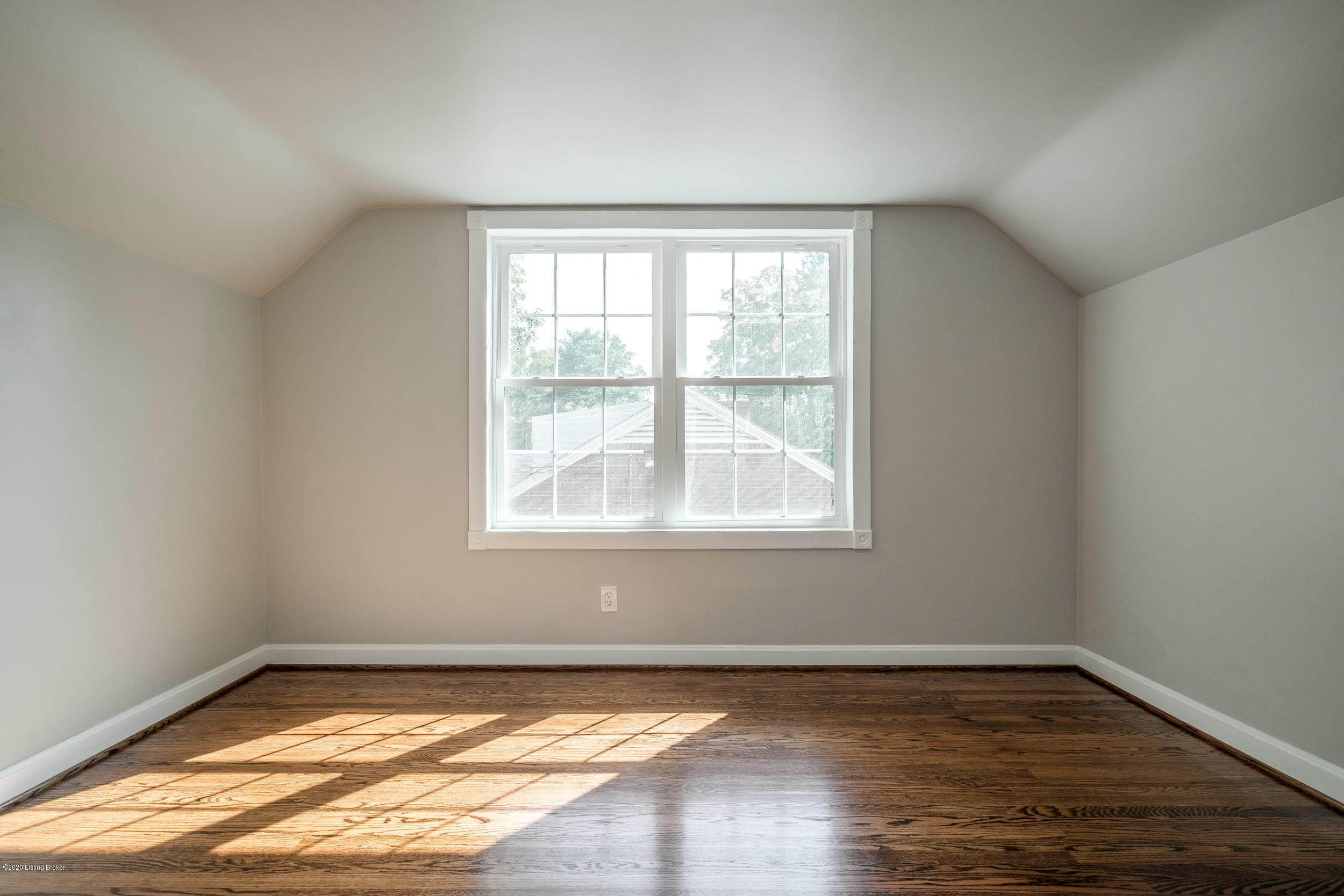 711 Indian Ridge Road Louisville, KY 40207 - Photo 29 of 46 711 Indian Ridge Road-35