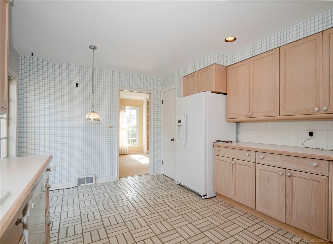 88 Roslyn Road Grosse Pointe Shores, MI 48236 - Photo 15 of 43