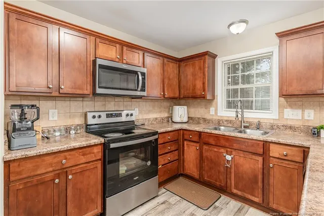 $284,900 | 407 Basket Oak Drive, Bunnlevel, NC 28323