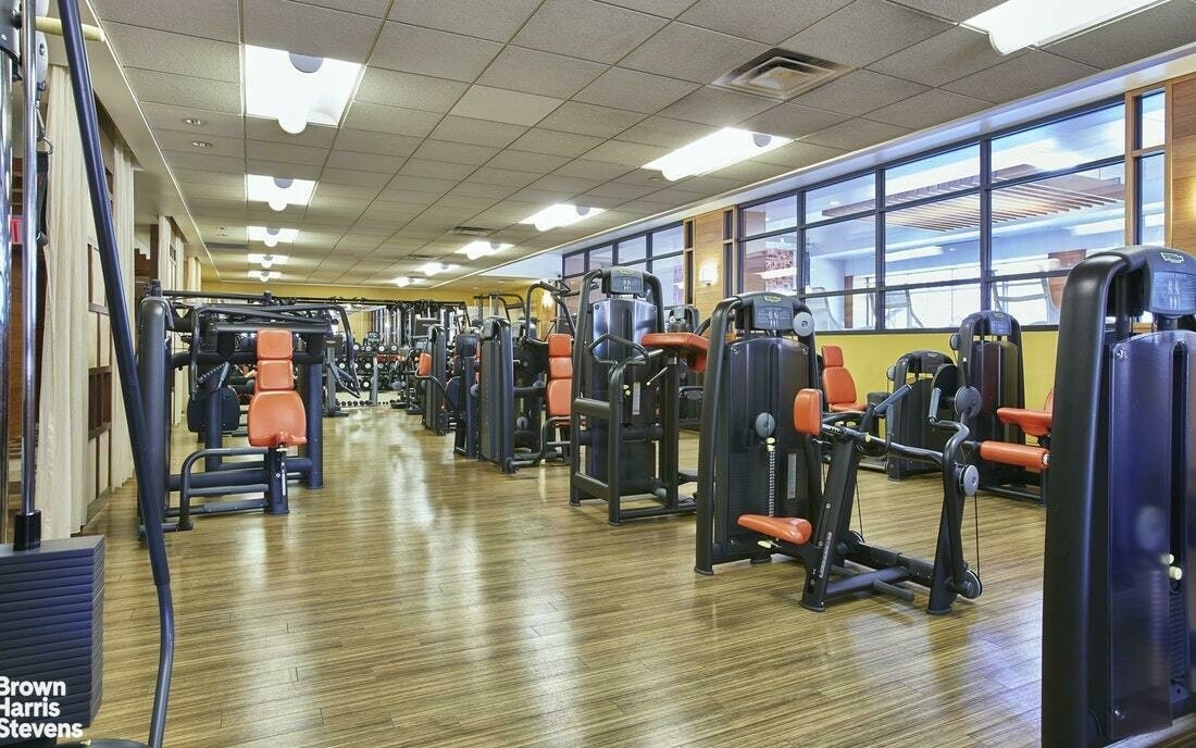 215-217 East 96th Street, Unit 30B Manhattan, NY 10128 - Photo 12 of 19