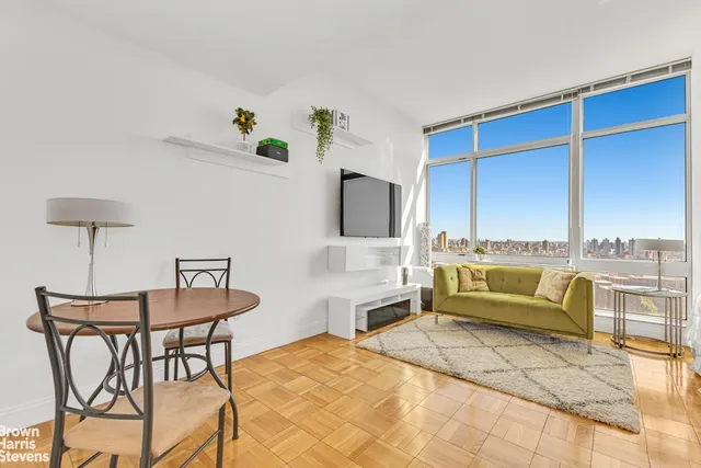 $489,000 | 215-217 East 96th Street, Unit 30B | Upper East Side