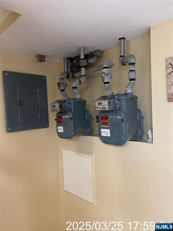 81 Waydell Street Newark, NJ 07105 - Photo 27 of 29 a kitchen view of a refrigerator