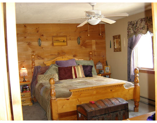 381 Brookfield Road Brimfield, MA 01010 - Photo 5 of 8 Gallery Image 5