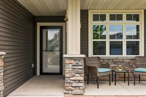 $625,000 | 25441 Heims Lake Circle, Wyoming, MN 55092