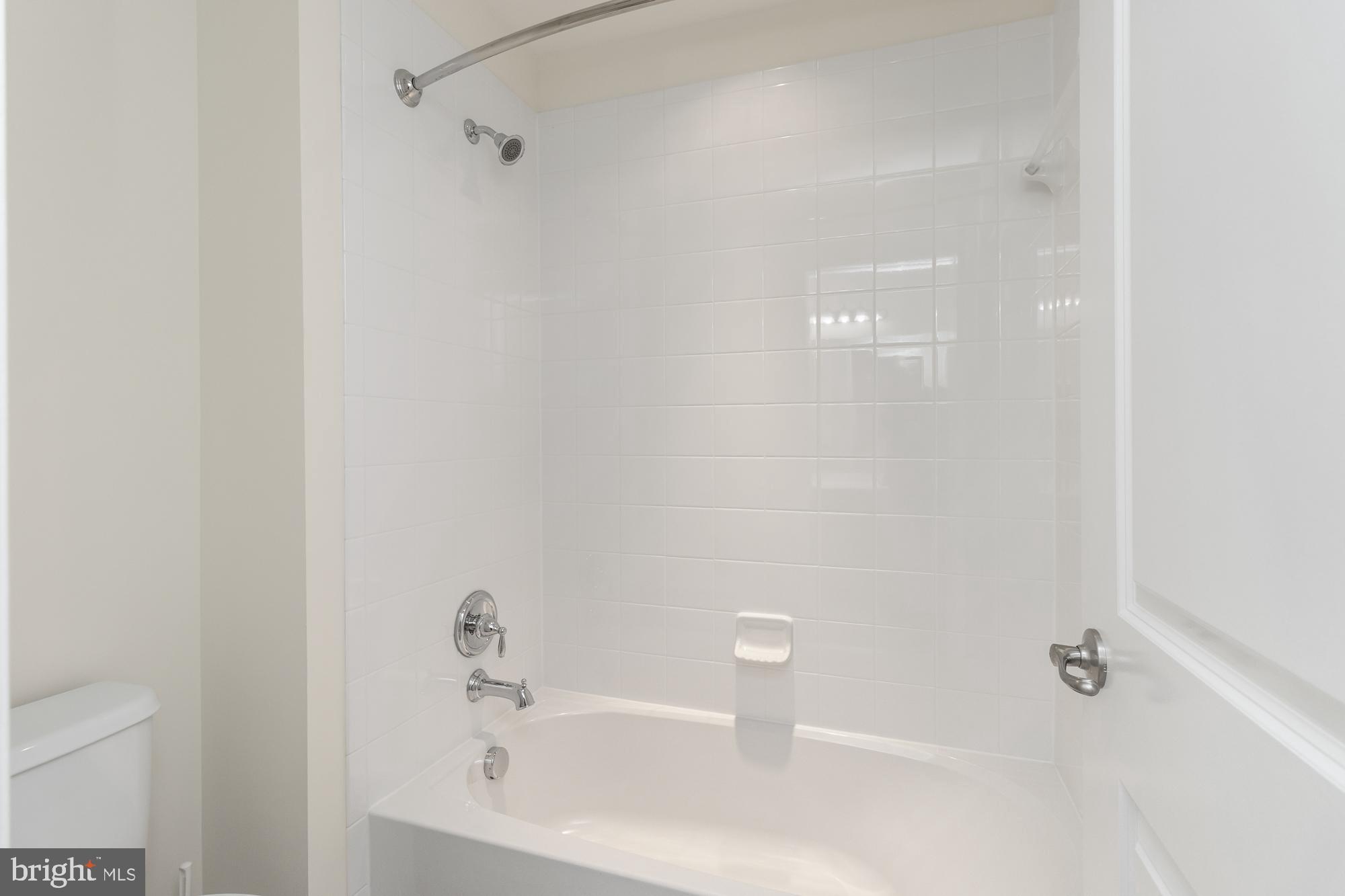 331 Tufton Circle, Unit 102 Fallston, MD 21047 - Photo 48 of 72 Upper level tub