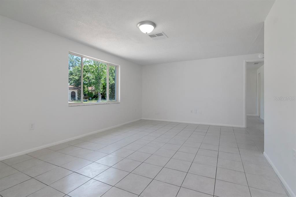7908 Rusty Oak Drive New Port Richey, FL 34653 - Photo 6 of 38