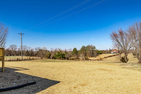 $439,900 | 1260 Mt Olive Road, Westmoreland, TN 37186