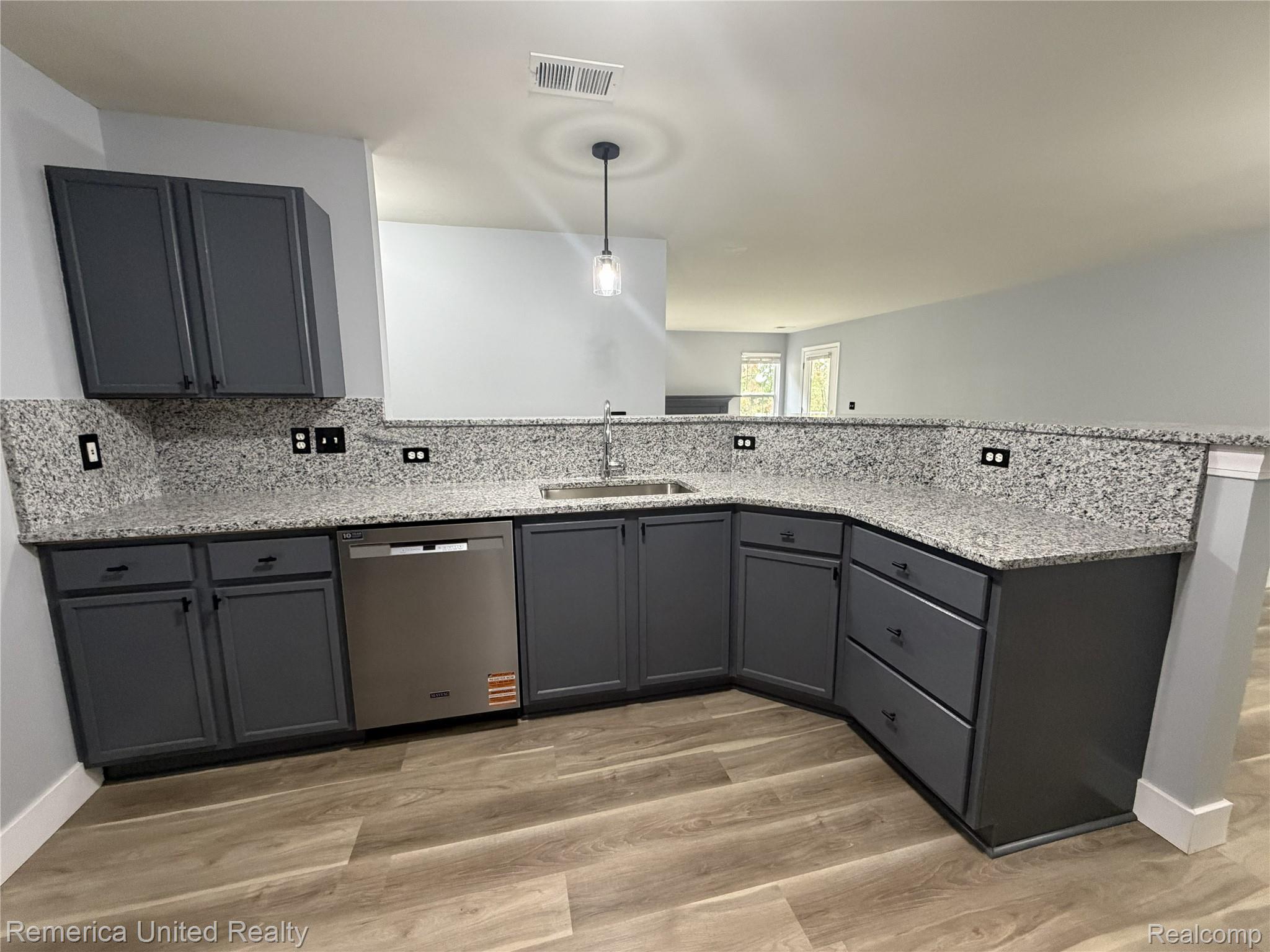 4129 Hampton Ridge Boulevard Howell, MI 48843 - Photo 10 of 30 IMG_9086.jpg