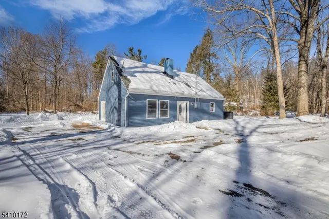 $439,000 | 52 Whitehall Road, Andover, NJ 07821