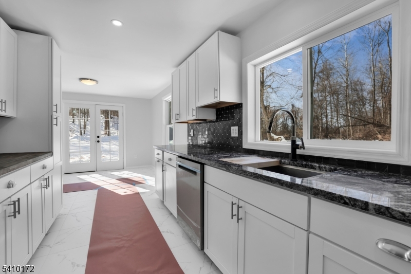 52 Whitehall Road Andover, NJ 07821 - Photo 13 of 37