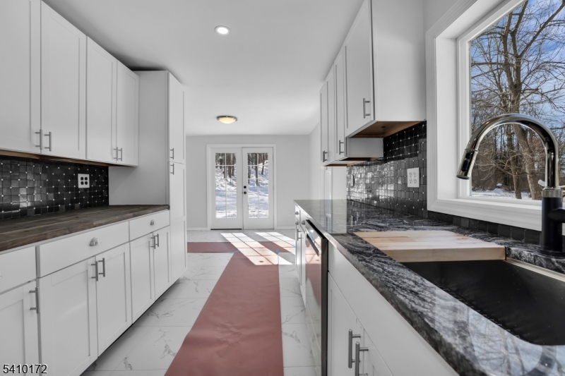 52 Whitehall Road Andover, NJ 07821 - Photo 14 of 37