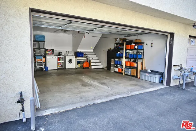 $610,000 | 19355 Sherman Way, Unit 42, Reseda, CA 91335