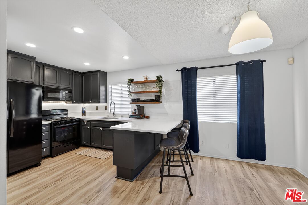 19355 Sherman Way, Unit 42 Reseda, CA 91335 - Photo 9 of 41