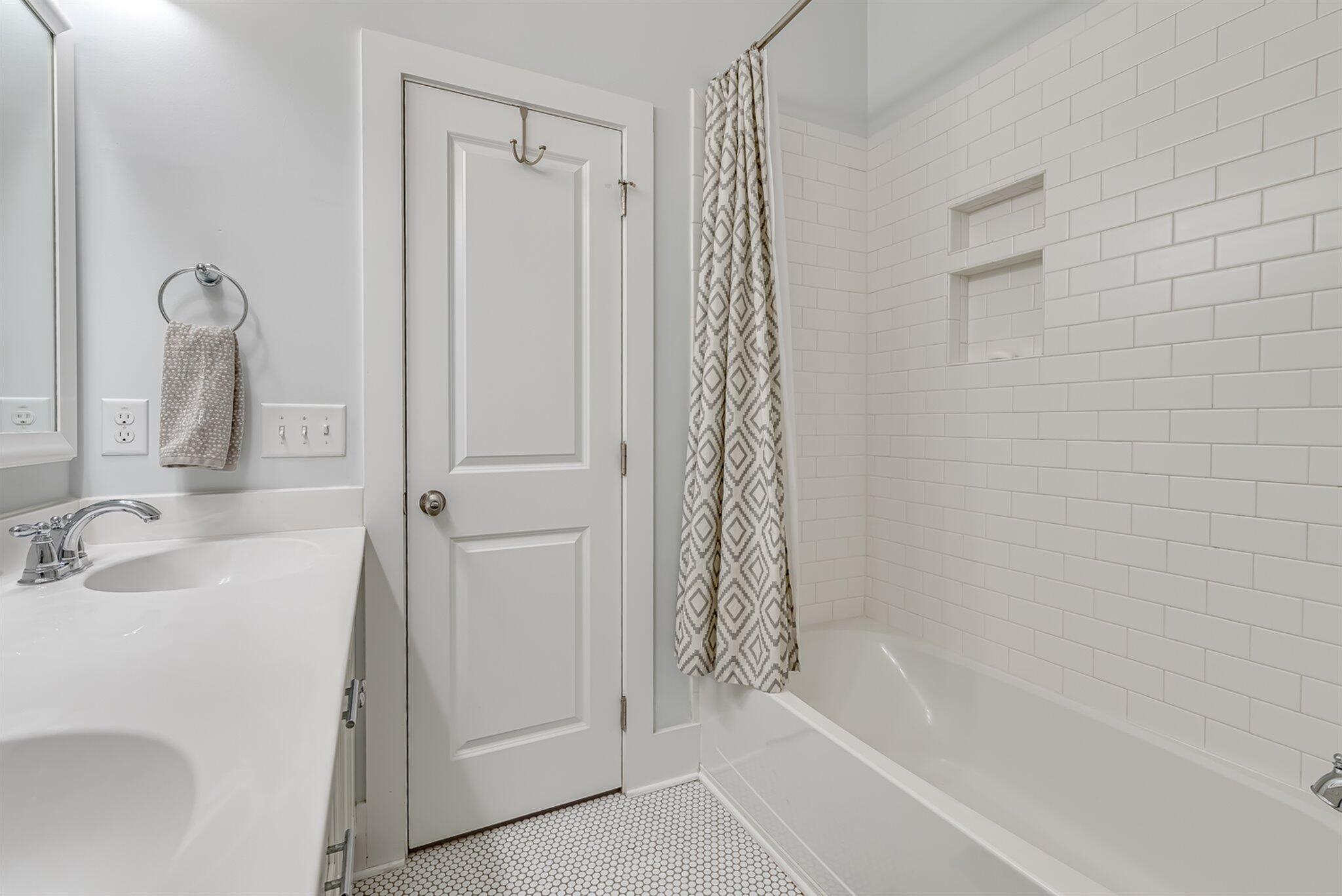 1336 Langford Road Mount Pleasant, SC 29464 - Photo 38 of 51 44-Langford-49