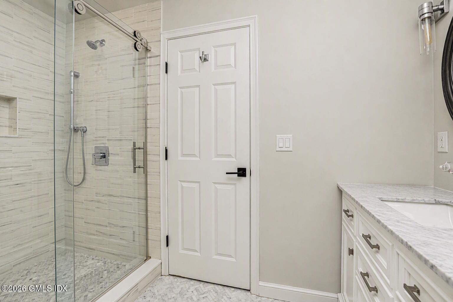 25 Westview Place Riverside, CT 06878 - Photo 26 of 33 25 WBbath2