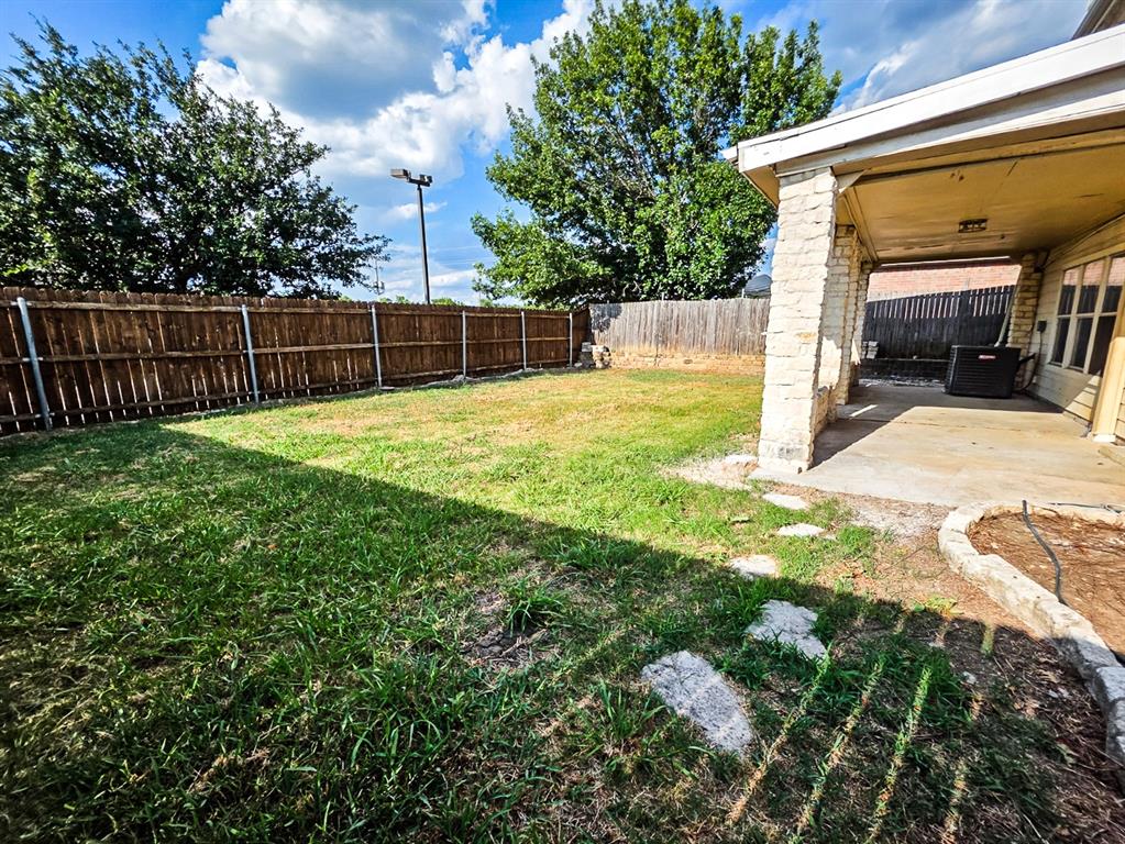 8309 Toler Trail Dallas, TX 75249 - Photo 19 of 22