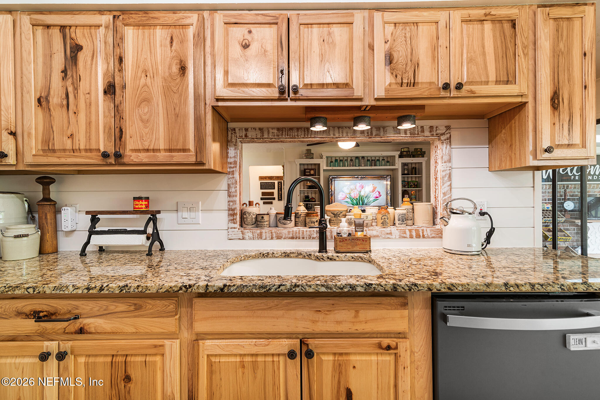 8208 Worm Wood Road Jacksonville, FL 32210 - Photo 12 of 35 DSC_5751